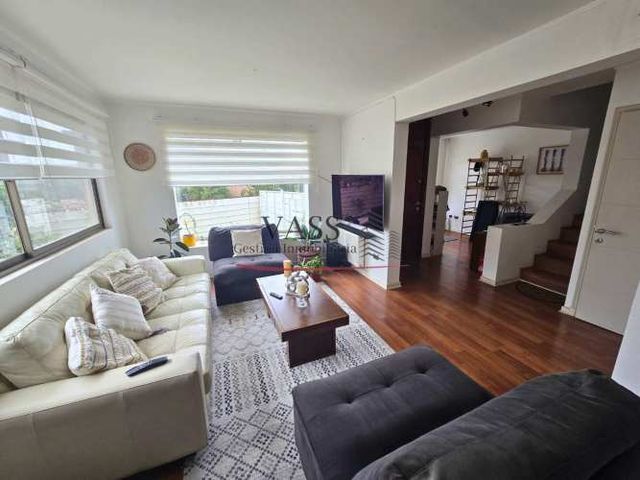 VASS vende casa 4D 3B en Los Almendros, Reñaca. Viña del Mar