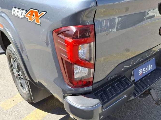 NISSAN NAVARA 2024
