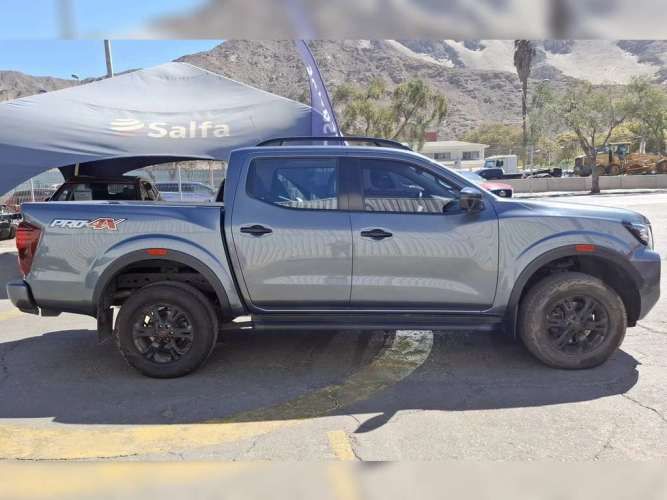 NISSAN NAVARA 2024