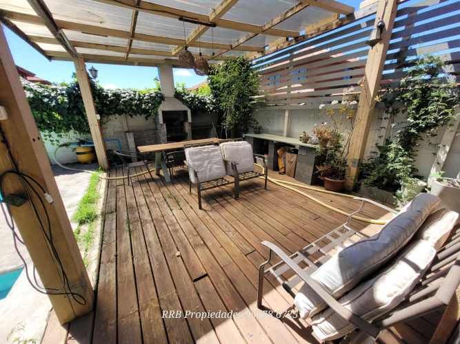 Amplia y remodelada propiedad 3D/3B (114893)