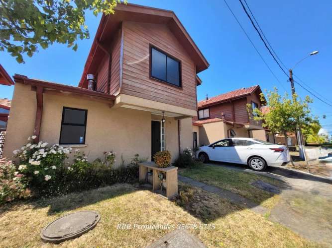 Amplia y remodelada propiedad 3D/3B (114893)