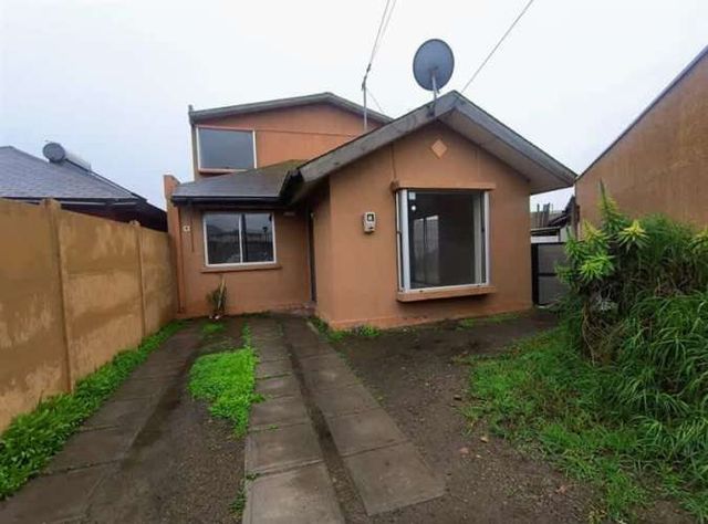 CASA En Venta Casa Aislada con 2º Piso en Altos La Florida