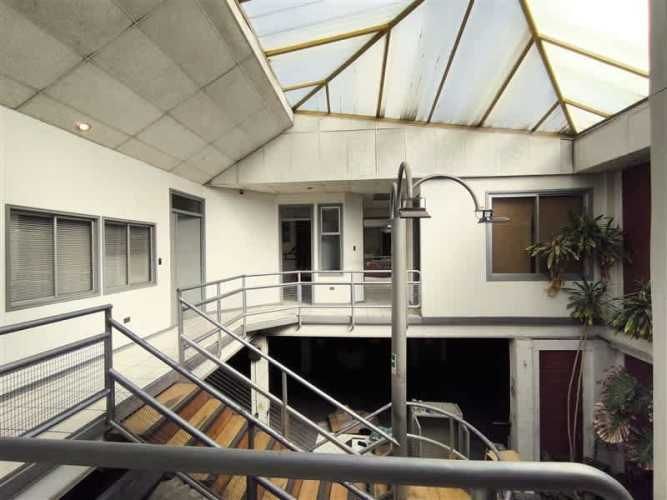 LOCAL COMERCIAL Dieciocho 786