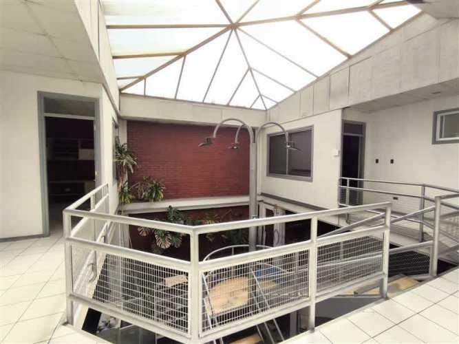 LOCAL COMERCIAL Dieciocho 786