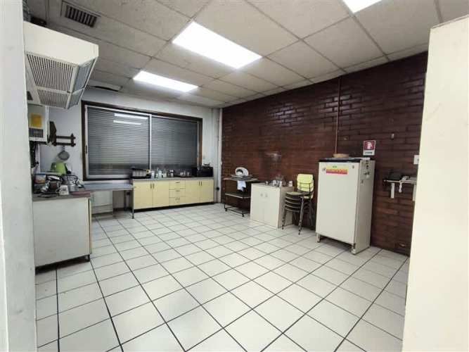 LOCAL COMERCIAL Dieciocho 786