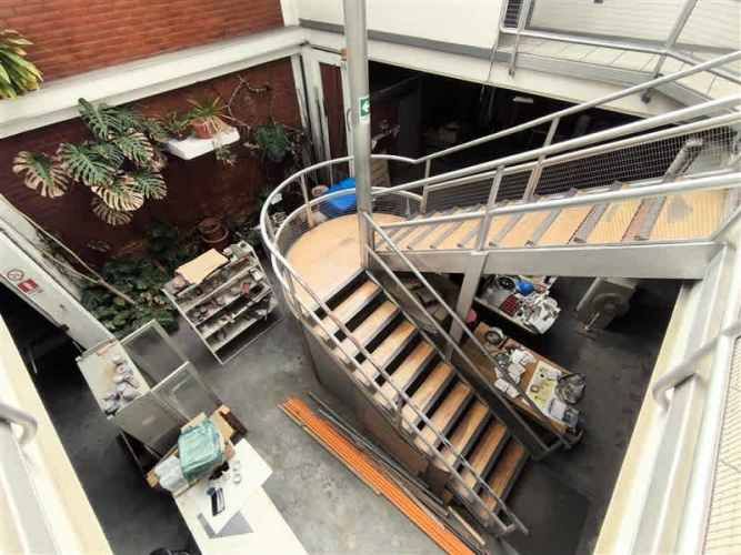 LOCAL COMERCIAL Dieciocho 786