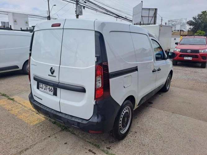 RENAULT EXPRESS 2023