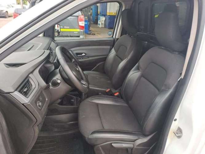 RENAULT EXPRESS 2023