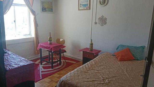 ARRIENDO PIEZAS BARATAS EN CASA DE FAMILIA (115061)