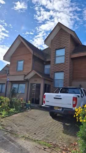 ARRIENDO CASA GRANDE EN EXCLUSIVO BARRIO ANDALUÉ , SAN PEDRO DE LA PAZ.