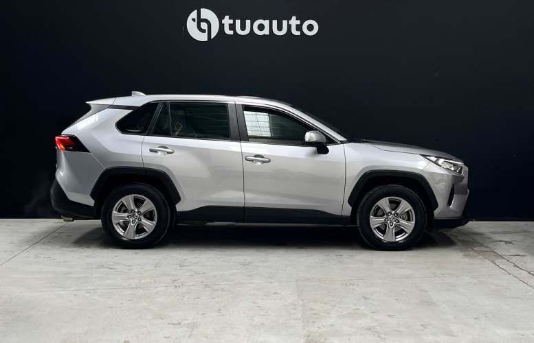TOYOTA RAV4 4X2 2.0 LE MT