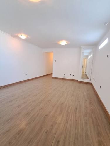 OPORTUNIDAD! VENTA AMPLIO DEPARTAMENTO AV ARGENTINA