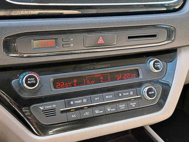 KIA GRAND CARNIVAL 2021