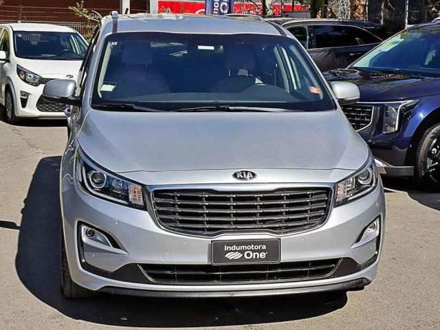 KIA GRAND CARNIVAL 2021