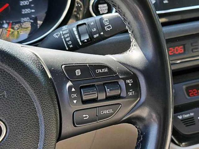 KIA GRAND CARNIVAL 2021