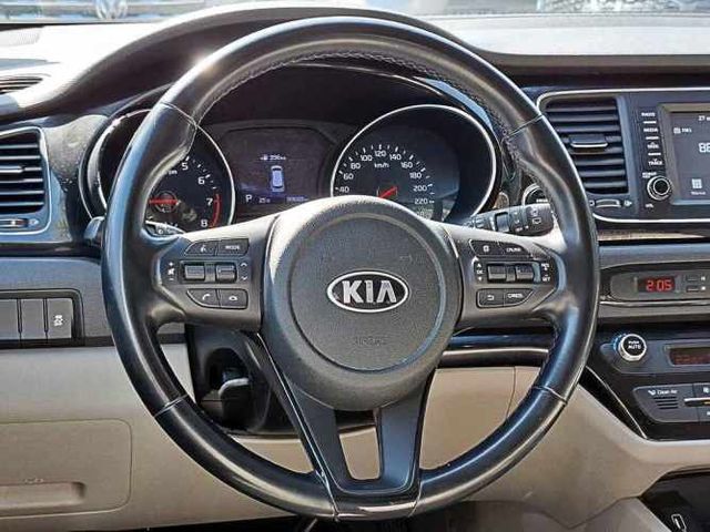 KIA GRAND CARNIVAL 2021