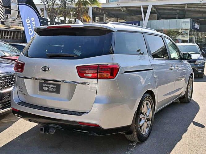 KIA GRAND CARNIVAL 2021