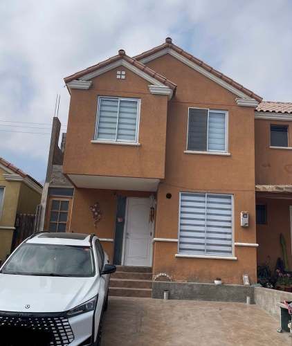 Se Arrienda Casa en condominio San Marcos V - Sector atrás Lider Norte