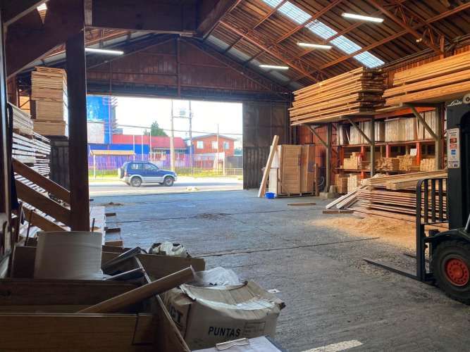 Se vende Galpón con excelente ubicación