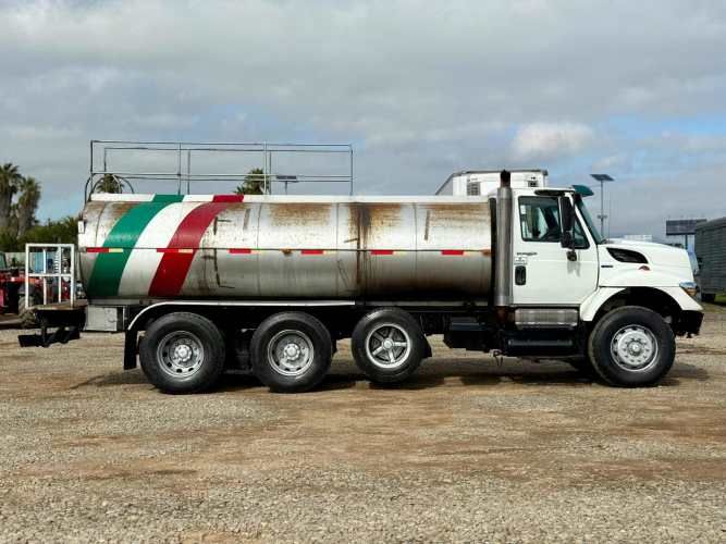 2010 Camión International Workstar 7400 con Estanque Aljibe de 15.000 lts