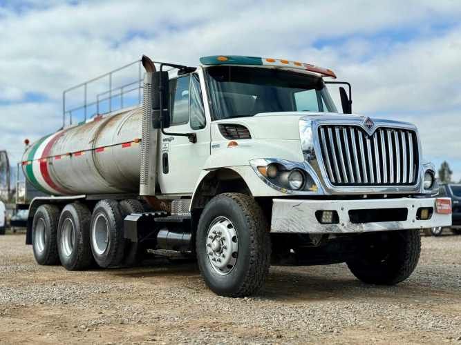 2010 Camión International Workstar 7400 con Estanque Aljibe de 15.000 lts
