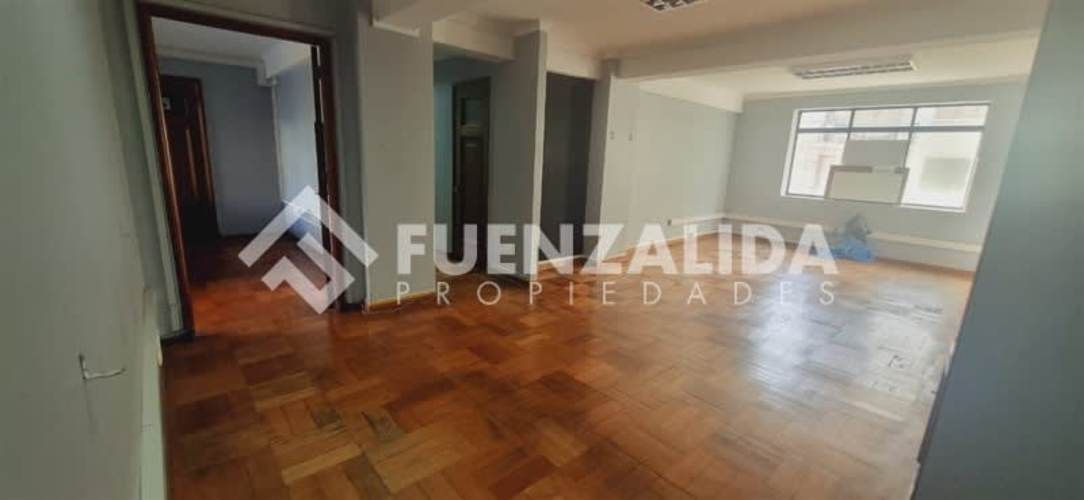 OFICINA Monjitas / Mosqueto / José Miguel de la Barra