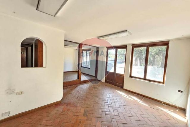 Casa fines comerciales - metro manquehue