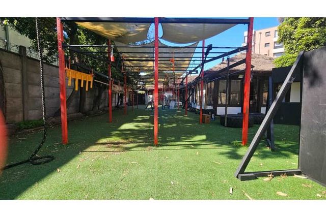 Casa fines comerciales - metro manquehue