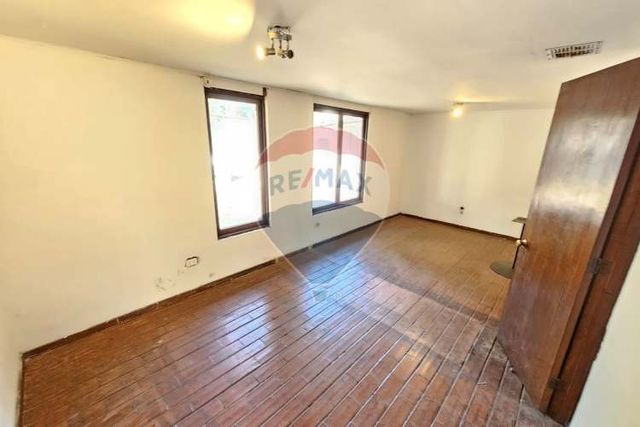 Casa fines comerciales - metro manquehue