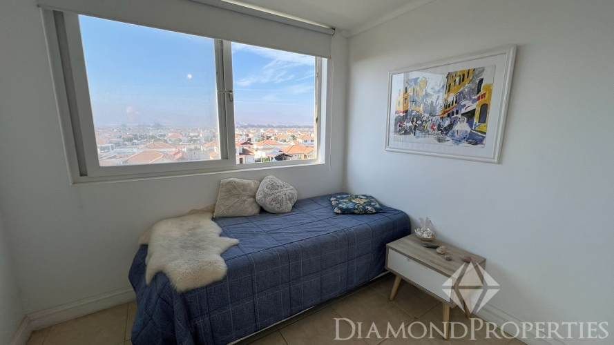 Vendo departamento en Serena Golf con amplia vista al mar UF 4600