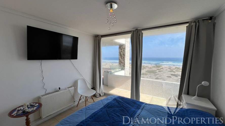 Vendo departamento en Serena Golf con amplia vista al mar UF 4600