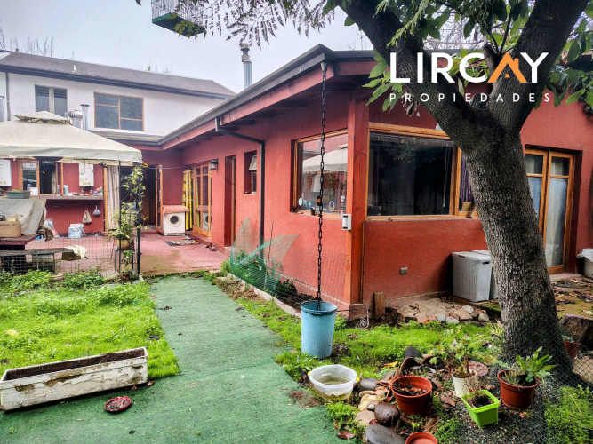 Casa central, a cuadras de colegio la Salle, alameda, teatro