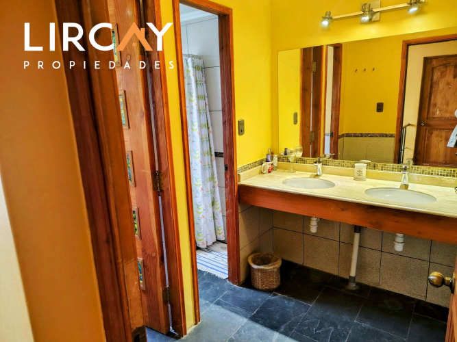 Casa central, a cuadras de colegio la Salle, alameda, teatro