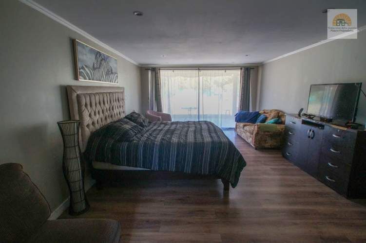 Se vende estupenda parcela con casa en Paine