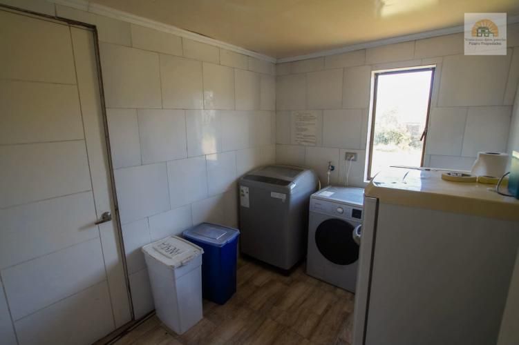 Se vende estupenda parcela con casa en Paine