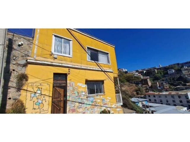 SE VENDE CASA EN VALPARAISO CERRO MARIPOSA