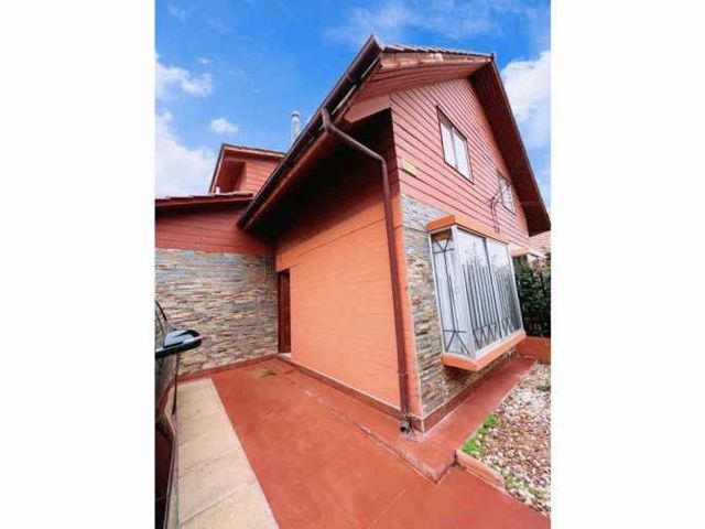 SE VENDE CASA EN VILLA ALEMANA LAS AMERICAS