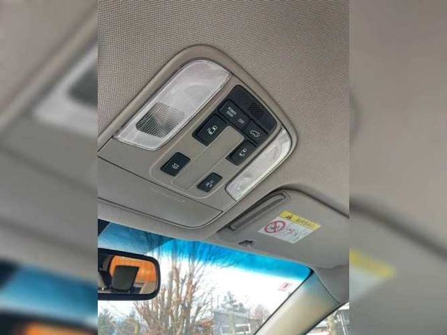 KIA GRAND CARNIVAL 2021