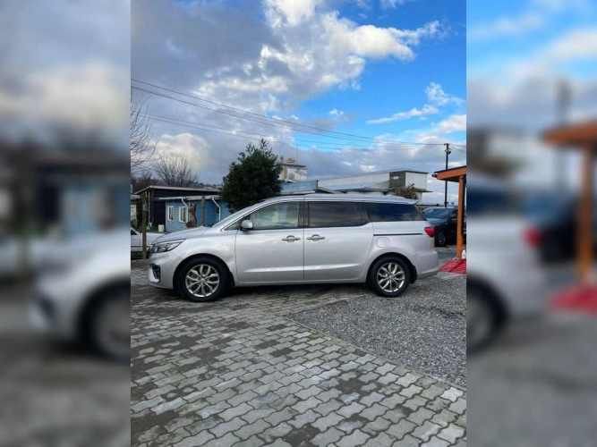 KIA GRAND CARNIVAL 2021