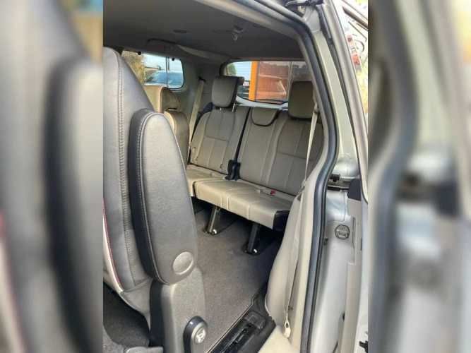 KIA GRAND CARNIVAL 2021