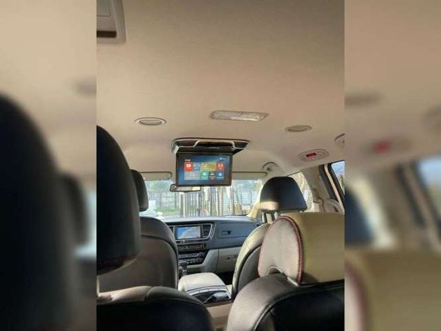 KIA GRAND CARNIVAL 2021