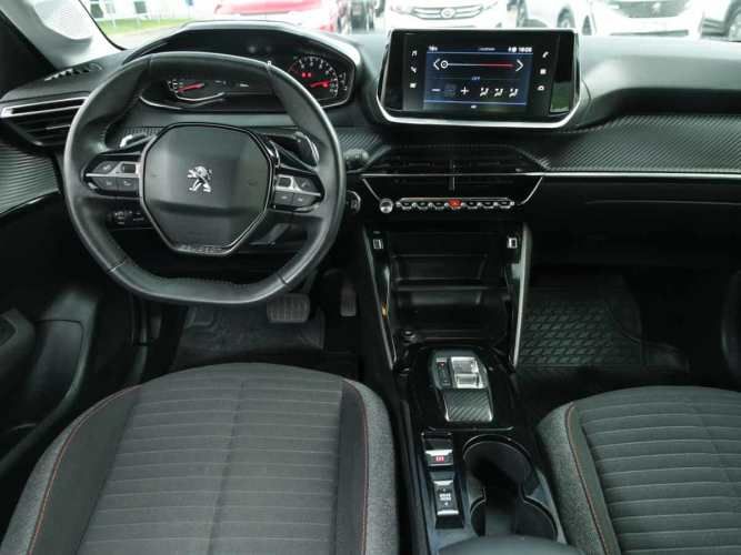 Peugeot  Pure Tech Hb 1.2 Aut