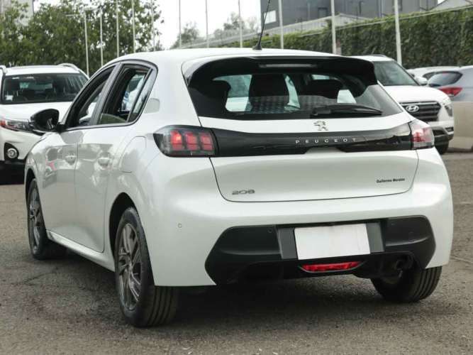 Peugeot  Pure Tech Hb 1.2 Aut