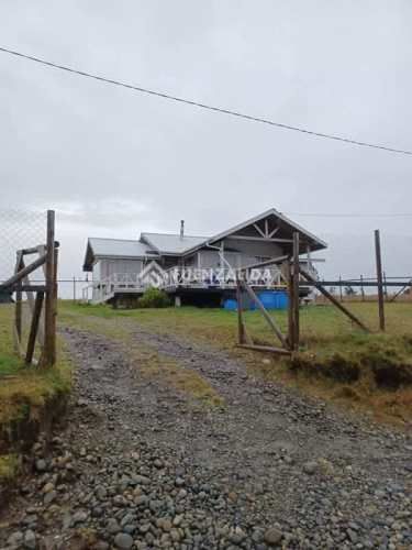 CASA Estero yalle Calbuco
