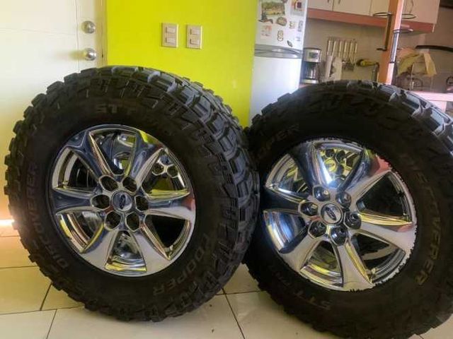 Llantas Originales Ford F-150 Con Neumáticos Plateado