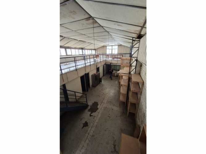 Arriendo local comercial y bodega de 550 m2 en Patronato.