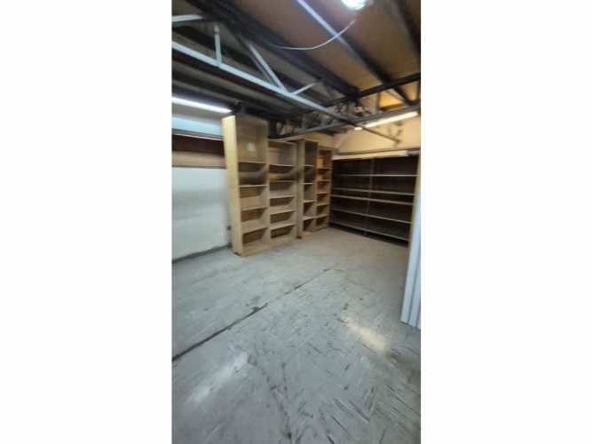 Arriendo local comercial y bodega de 550 m2 en Patronato.