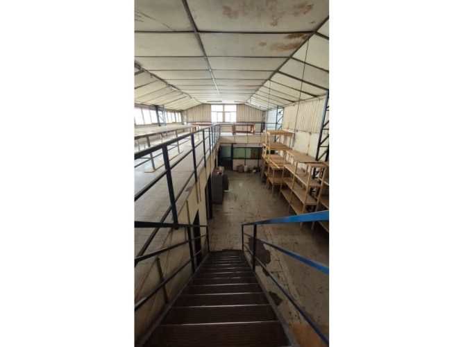 Arriendo local comercial y bodega de 550 m2 en Patronato.