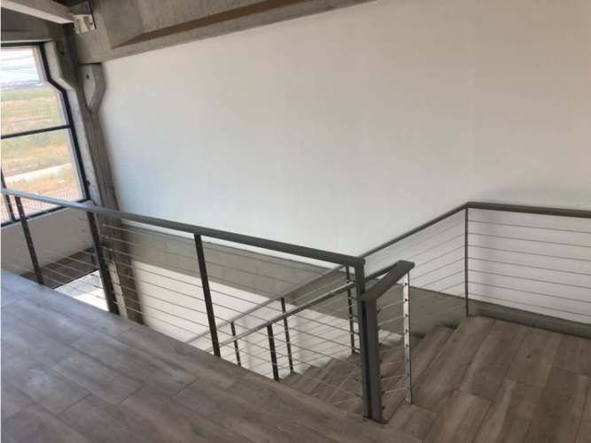 Arriendo bodega de 430 m2 c/of en Sector Buenaventura.