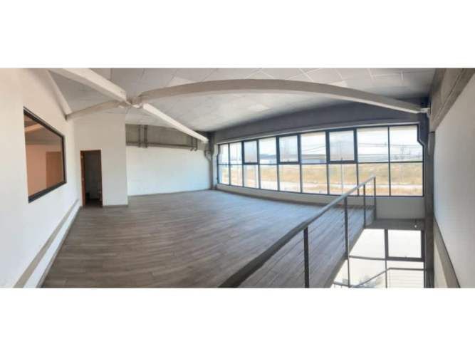 Arriendo bodega de 430 m2 c/of en Sector Buenaventura.